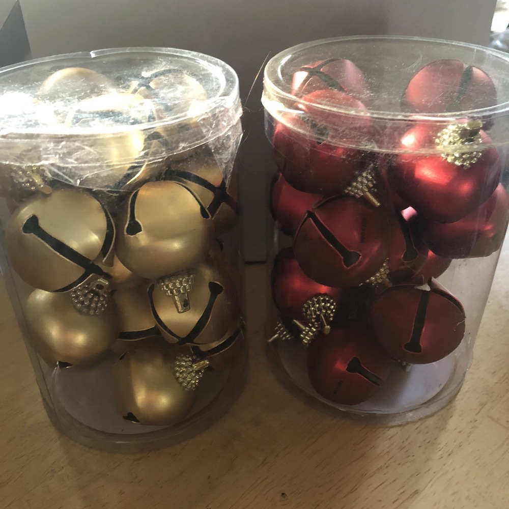 Jingle Bells Trim A Home 40 mm Bell  37 Decorative Bells 18 Red 19 Gold